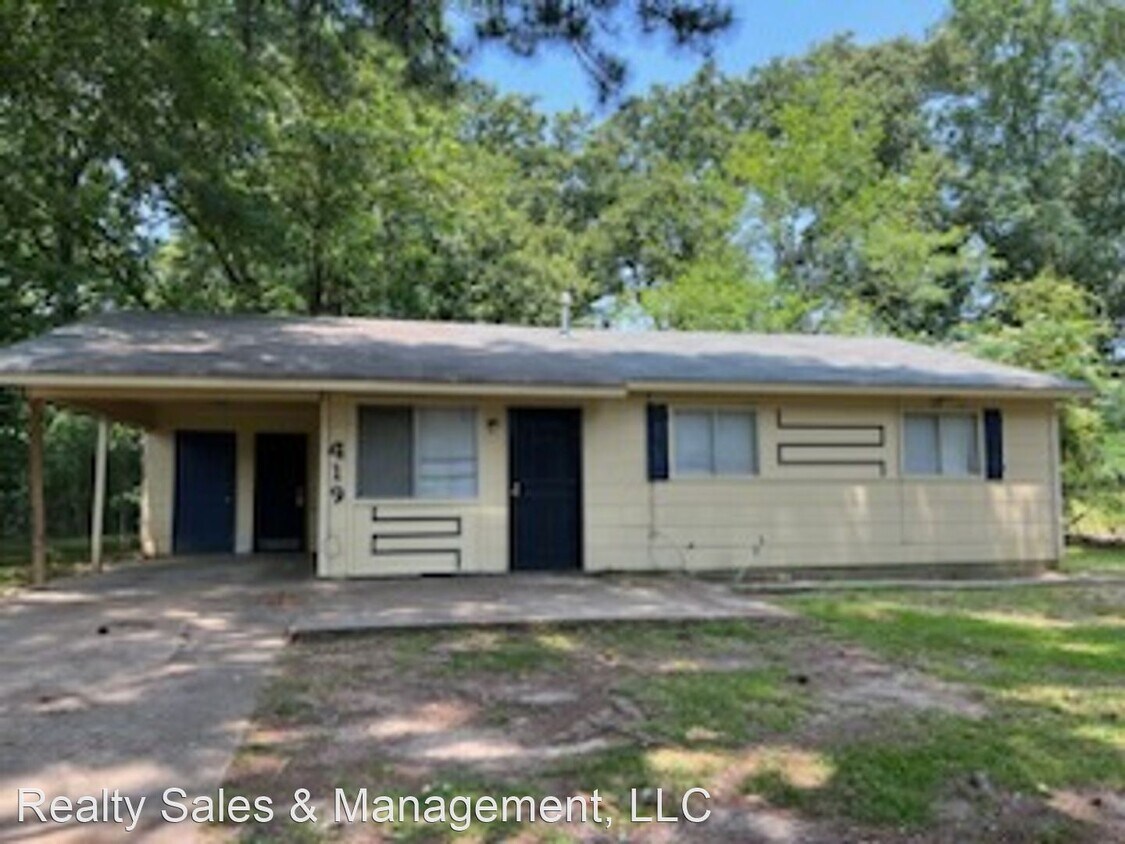 Foto principal - 3 br, 1.5 bath House - 419 Queen Julianna ...