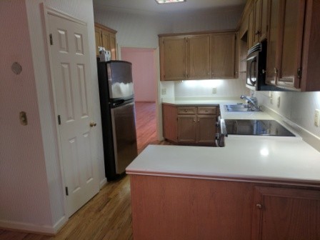 Building Photo - 209 Club Villas Dr W
