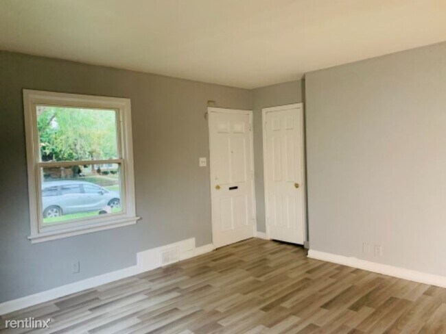 Foto del edificio - 4 br, 1 bath House - 4508 N 75th St