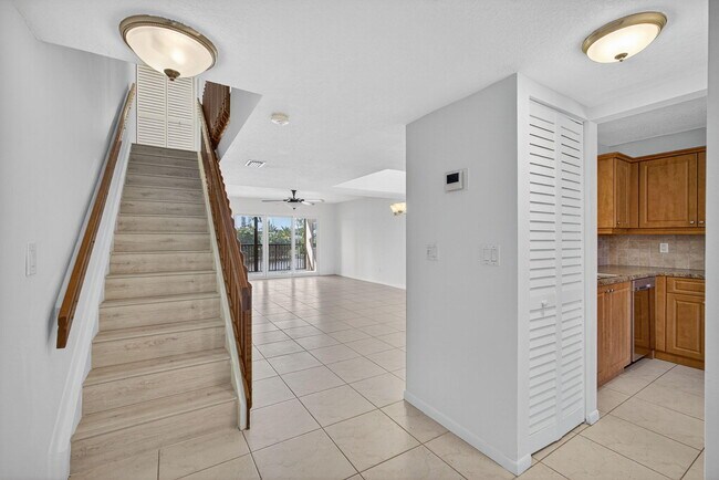 Foto del edificio - 270 Captains Walk