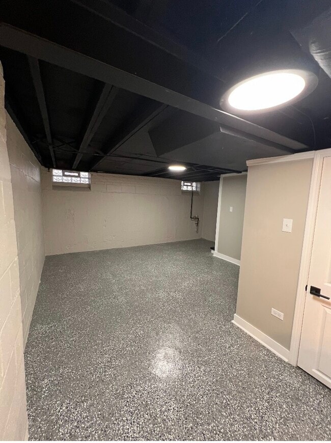 Foto del edificio - 2439 169th St