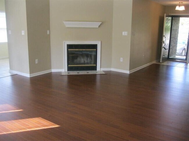 Building Photo - 3125 Boulder Ct