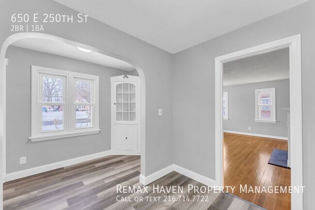 Foto del edificio - 650 E 250th St