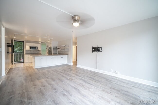 Building Photo - $3100 / 3 Bed / 2 Bath in Launani Valley a...