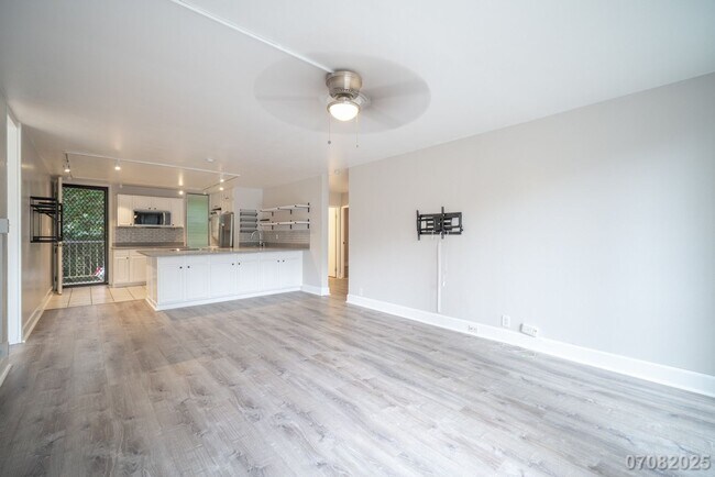Foto del edificio - $3100 / 3 Bed / 2 Bath in Launani Valley a...
