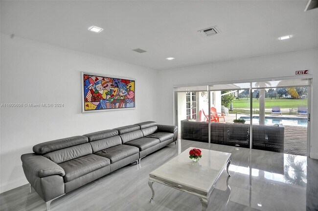 Foto del edificio - 4740 N 31st Ct