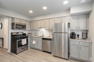 Jamestowne Apartments Photo