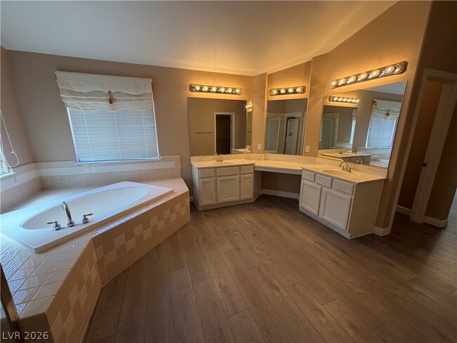 Building Photo - 2381 Goldfire Cir