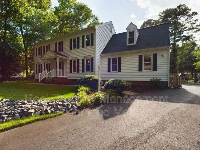 Building Photo - 404 Old Country Terrace