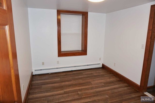 Building Photo - 235 Orient Wy