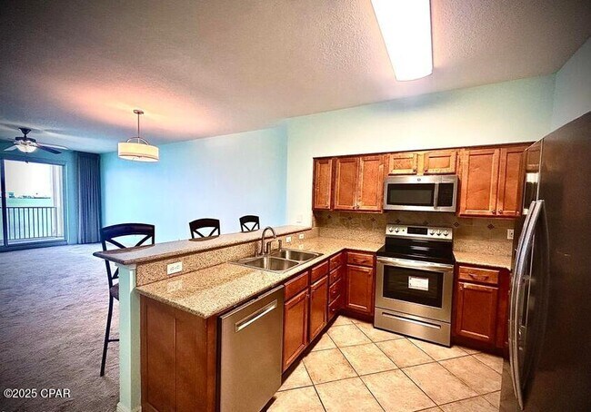 Foto del edificio - 2400 Grandiflora Blvd