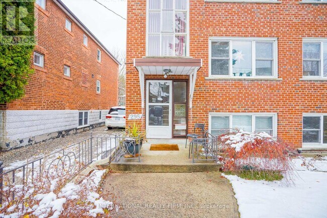 Building Photo - 3-295 INDIAN GRVE