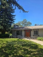Building Photo - 9421 Fair Oaks Blvd