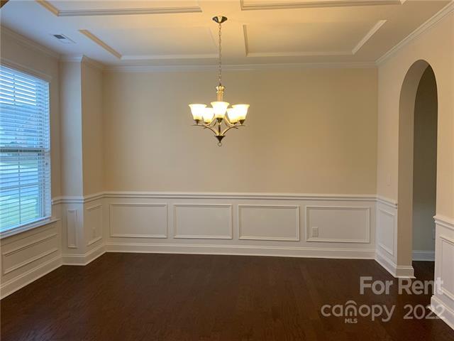 Foto del edificio - 190 Blossom Ridge Dr