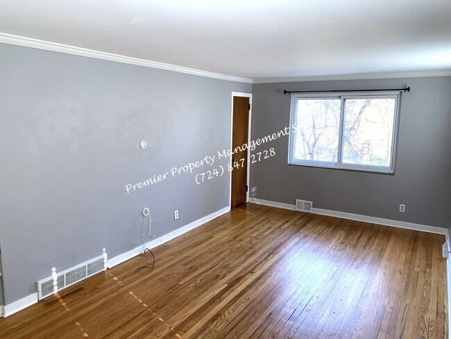 Foto del edificio - 8660 Winchester Dr