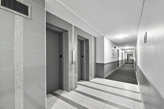 Building Photo - 24 Tyndall Avenue