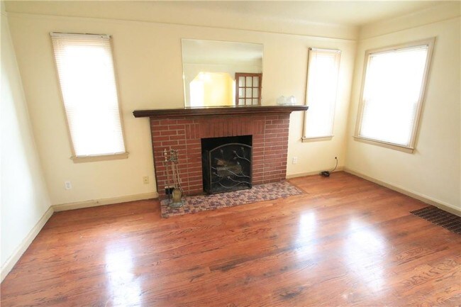 Building Photo - 16534 Stahelin Ave
