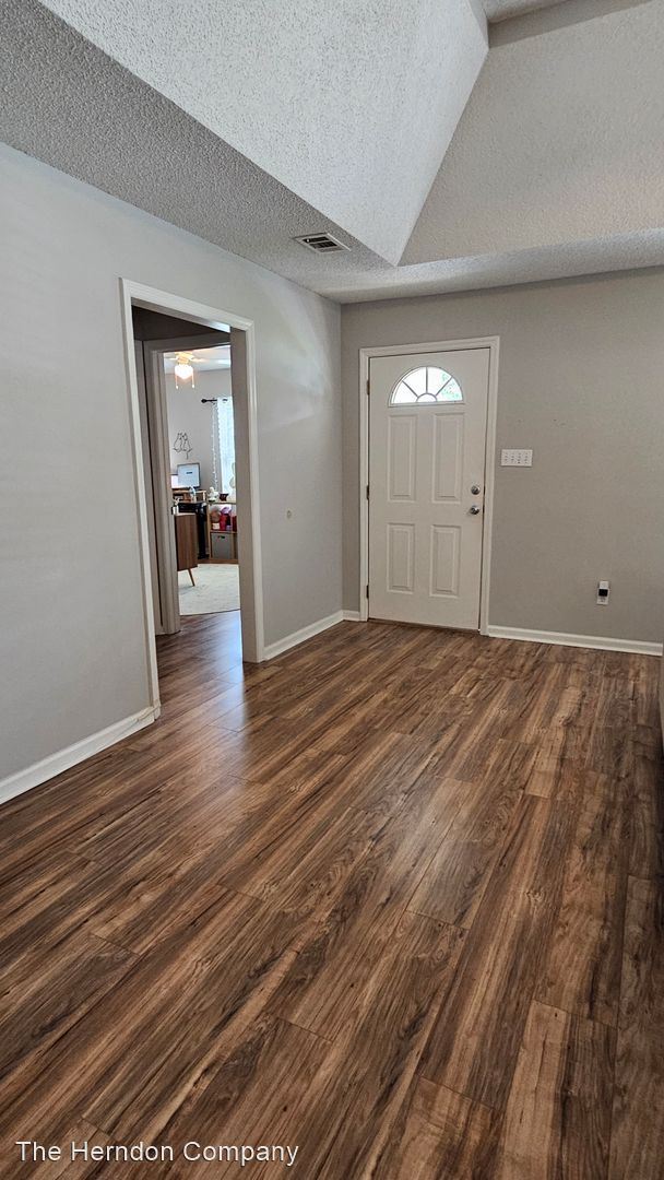Building Photo - 3 br, 2 bath House - 4329 Lynn Ross Drive