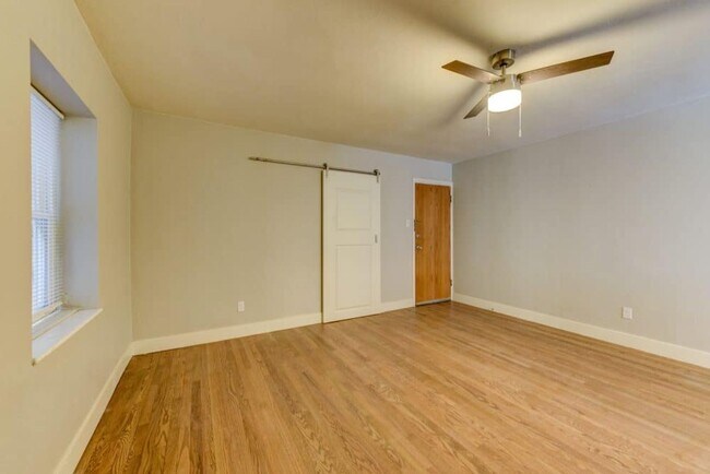 Building Photo - 1 Bedroom Near Boulder Creek - Available Now!