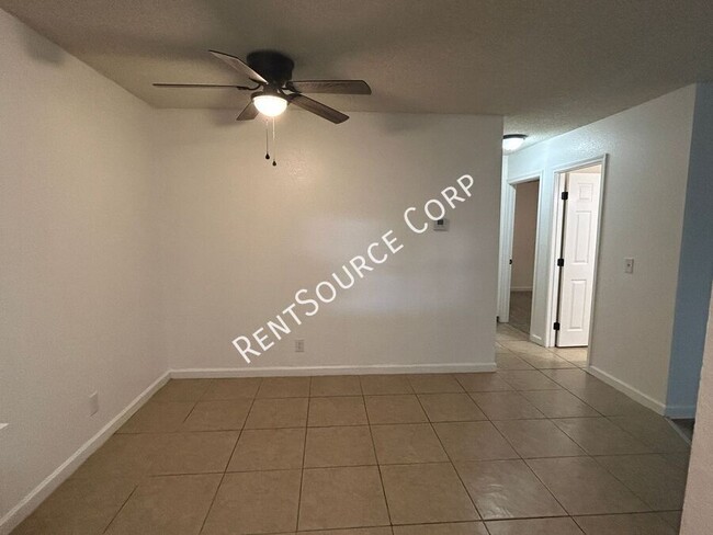 Foto del edificio - 2 Bedroom 1 Bathroom unit in Lancaster jus...