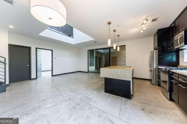 Foto del edificio - 972 DeKalb Ave NE