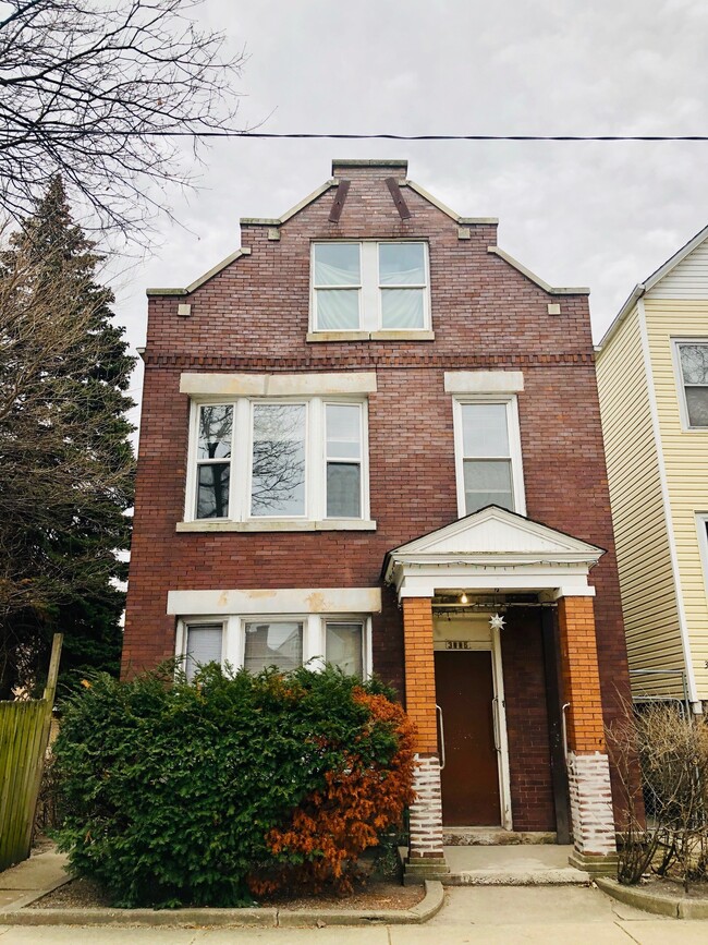 Building Photo - 3005 W 40th St