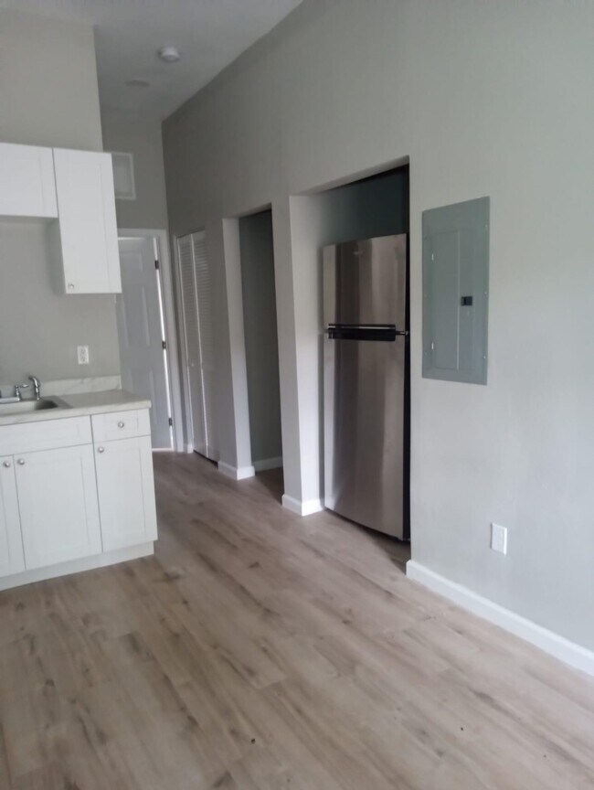 Foto del edificio - 2218 Magnolia Cir