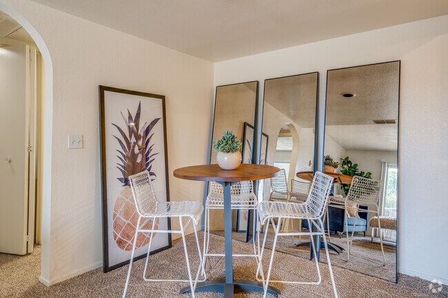 1HAB, 1BA - 654 ft² - Woodcrest