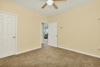 Building Photo - 2040 Cross Gate Blvd