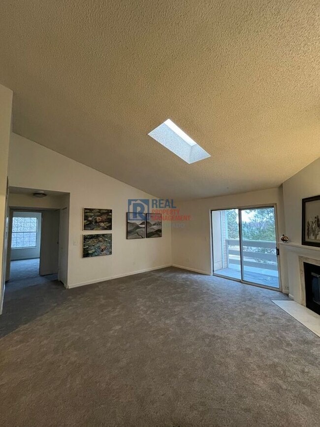 Building Photo - 3344 S Ammons St