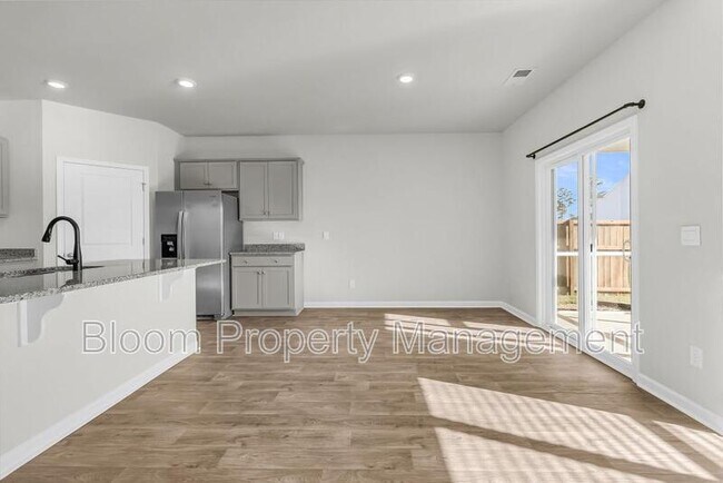 Foto del edificio - 507 Sybilwood Ln