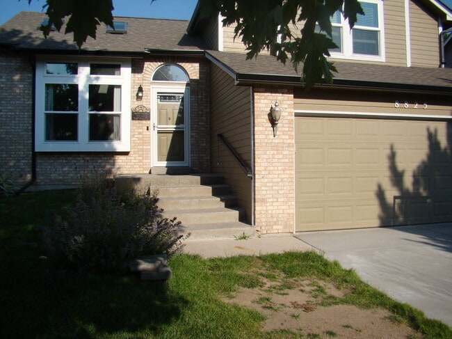 Foto del edificio - 8825 Boxelder Dr