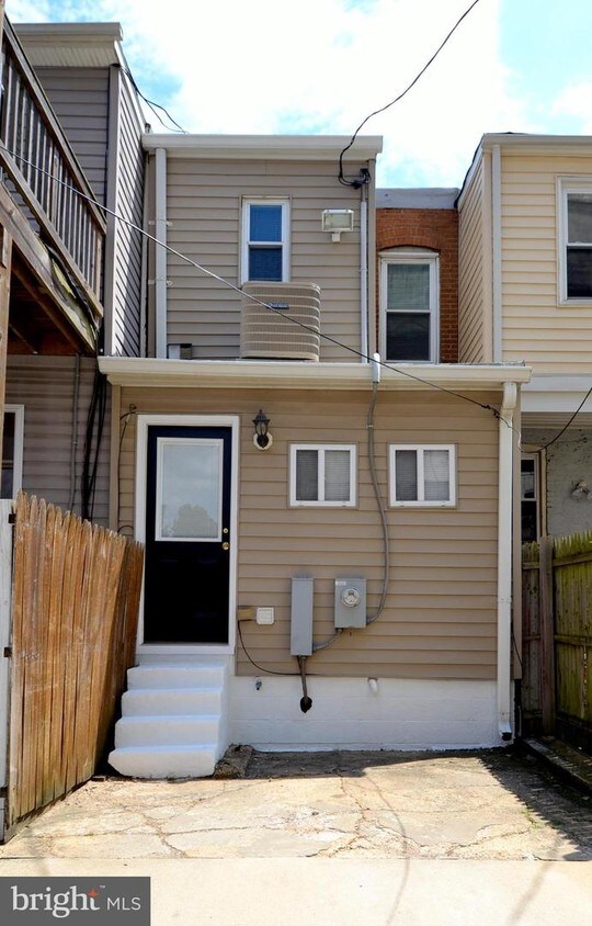 1730 Clarkson St, Baltimore, MD 21230 Townhome Rentals in Baltimore