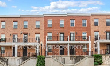 Building Photo - 4625 Dillon St