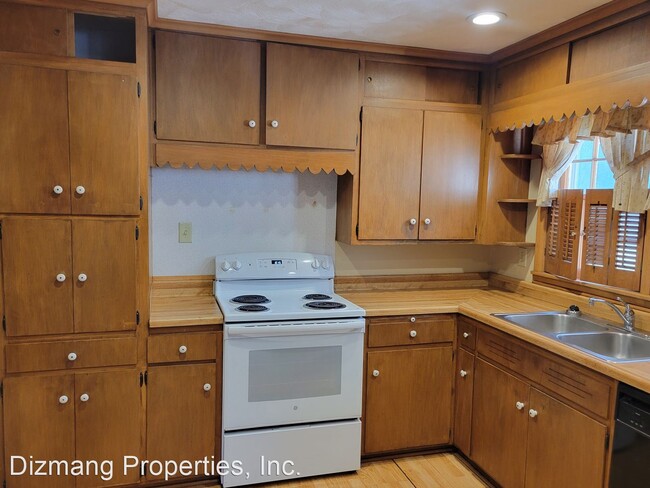 Foto del edificio - 3 br, 2 bath House - 692 W Westview St.