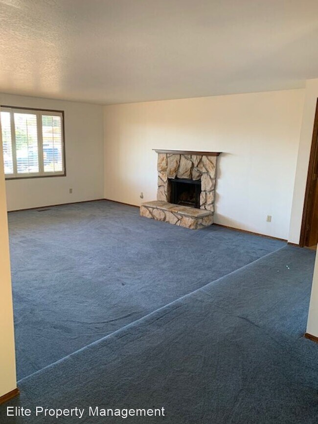 Foto del edificio - 3 br, 2 bath House - 3478 NW Maxine Cirlce