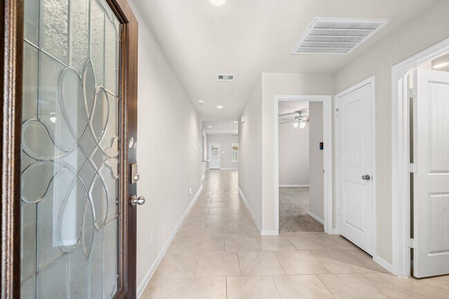 Building Photo - 7543 Highland Chase Dr