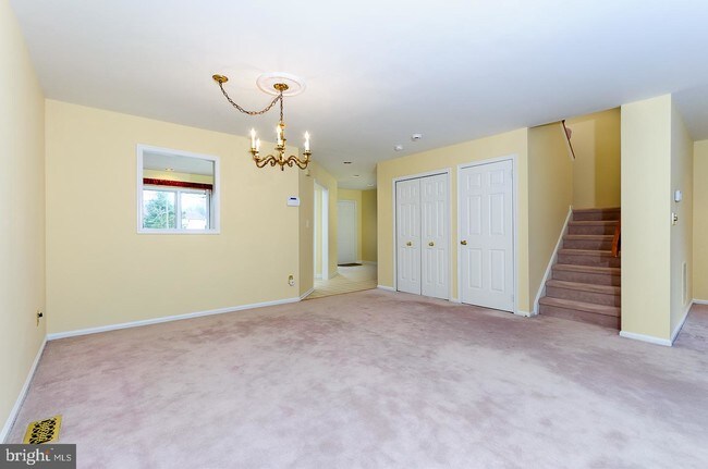 Foto del edificio - 14 Hanover Ct
