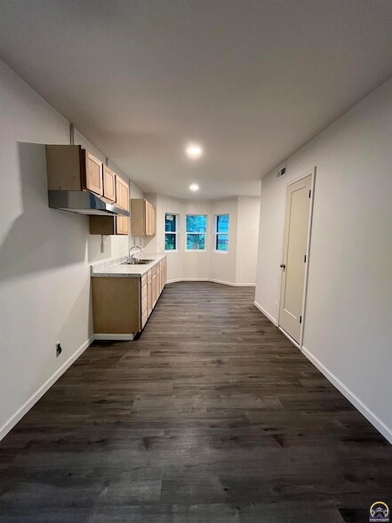 Building Photo - 1201 Prairie St