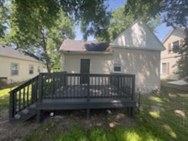 Foto del edificio - 2 Bed 1 Bath Home