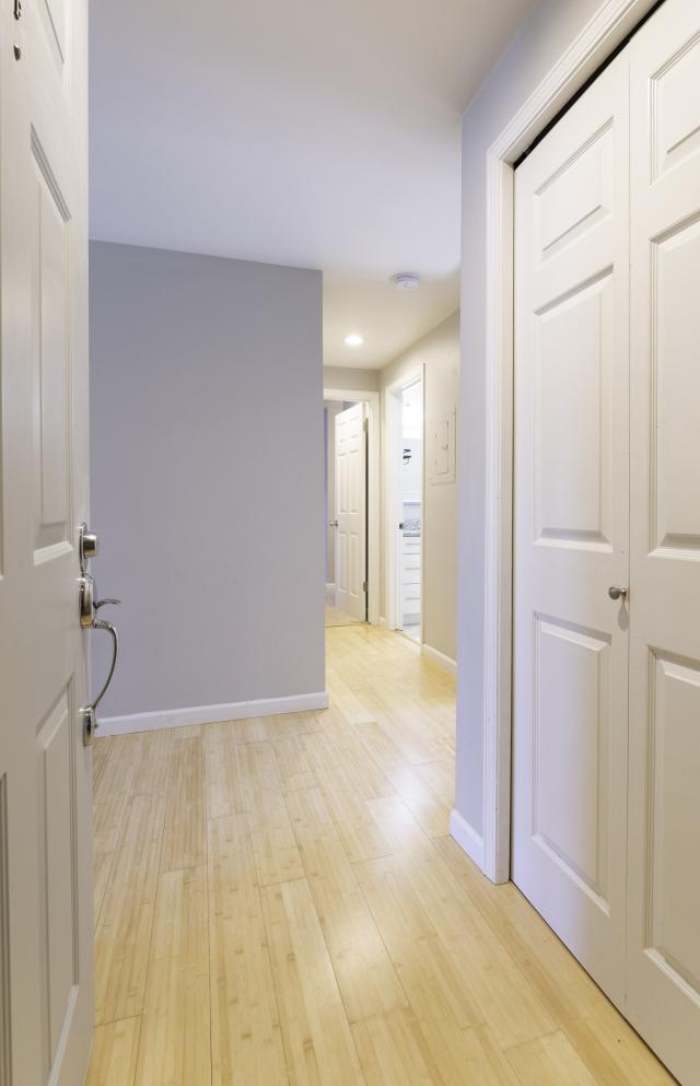 Foto del edificio - 2 bedroom in Bellevue WA 98006