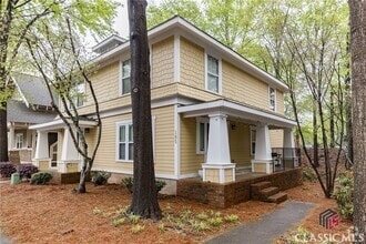Building Photo - 490 Barnett Shoals Rd