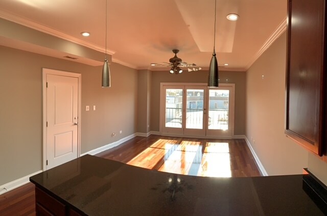 Foto del edificio - 4642 W 63rd St