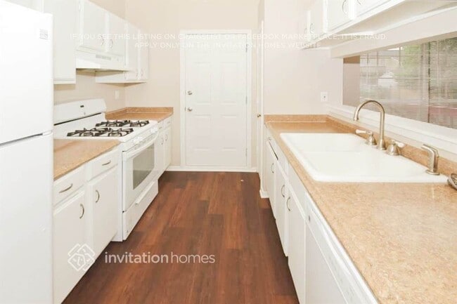 Foto del edificio - 4061 Citron Ct