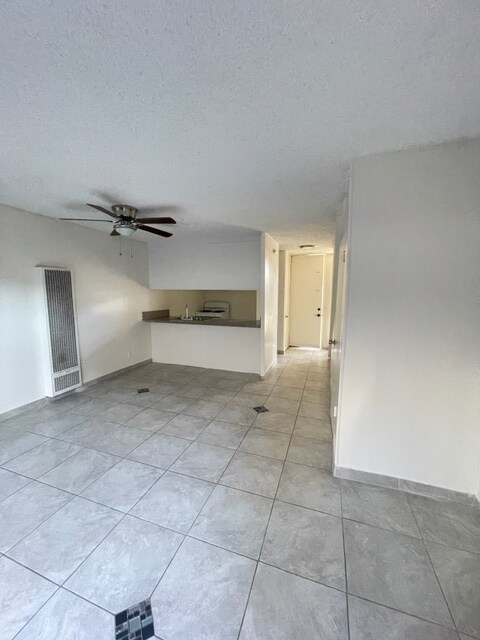 Foto del edificio - 844 Chestnut Ave