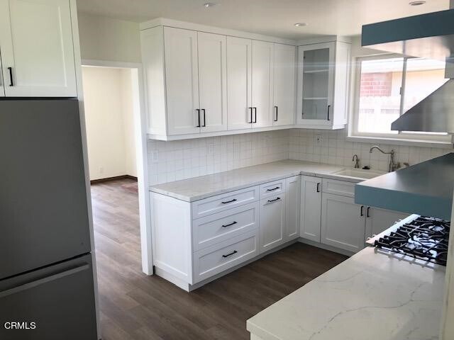 Foto del edificio - 751 Myrna Dr