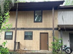 Building Photo - 3234 Nekoma Ln