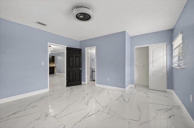 Foto del edificio - 15775 N Miami Ave