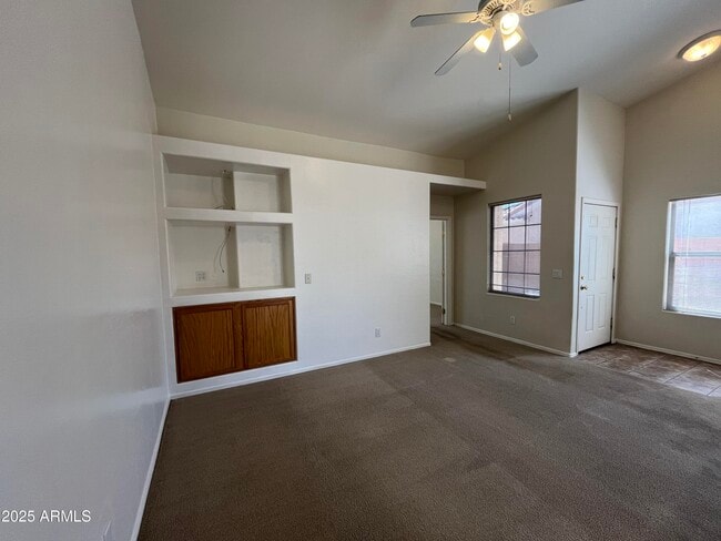 Building Photo - 8900 E Rainier Dr