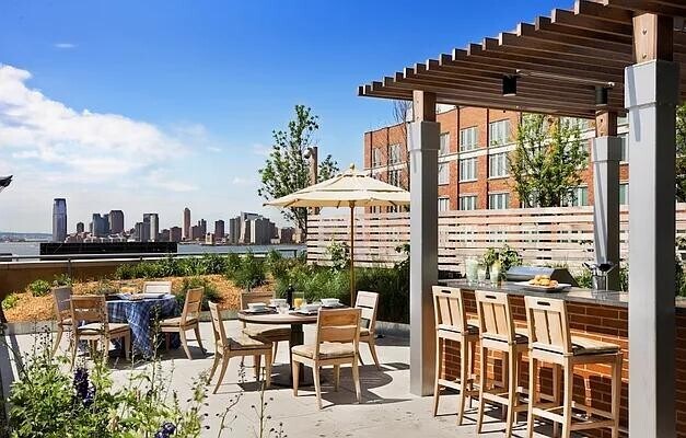 Foto del edificio - 450 W 17th St